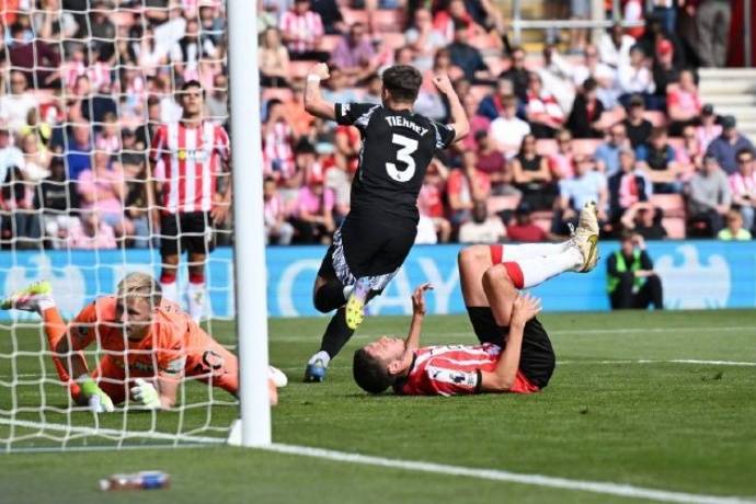 关于阿森纳遭遇惨败,输给了南安普顿的信息 关于阿森纳遭遇惨败,输给了南安普顿的信息