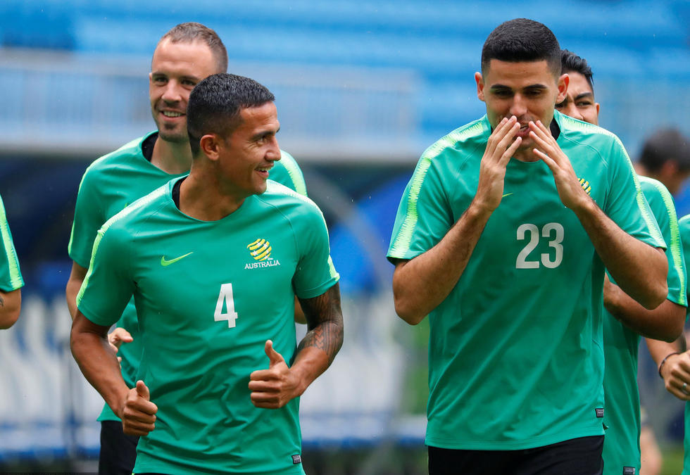 战斗一触即发,全力以赴在球场上的拼搏真情的简单介绍 战斗一触即发,全力以赴在球场上的拼搏真情的简单介绍