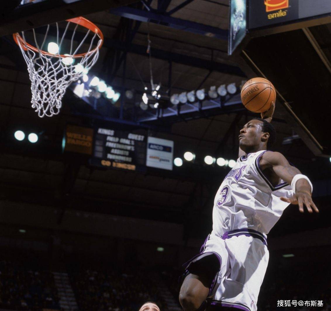 步行者击败山猫,继续保持领先 步行者击败山猫,继续保持领先