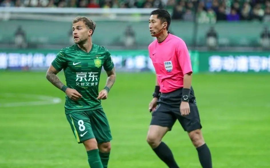 包含国安后防阻击明显，对手难以突破的词条