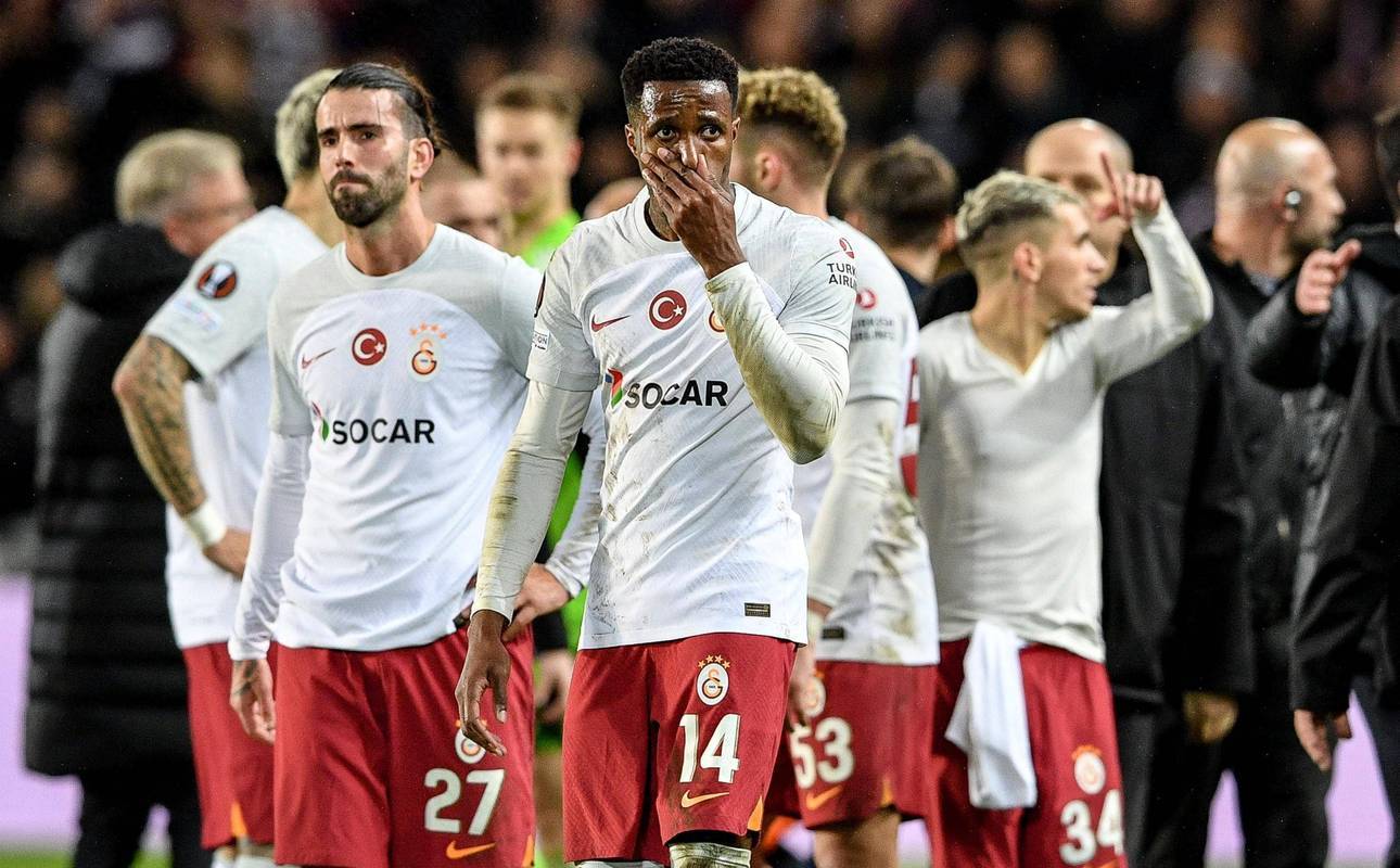 波尔多客场击败斯特拉斯堡，