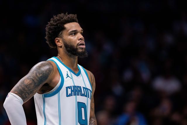 太阳逆转爵士，布里奇斯关键三分