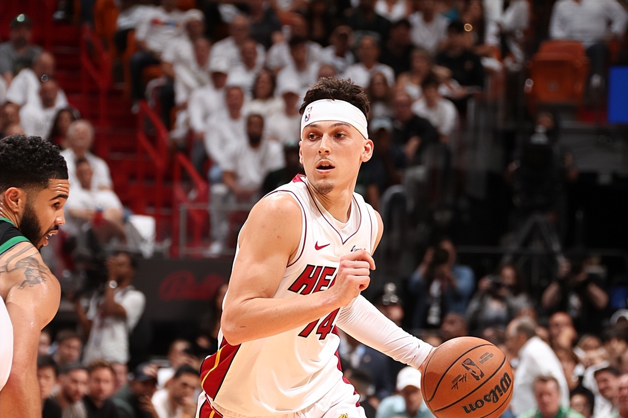 凯尔特人横扫热火，拉文关键制胜的简单介绍